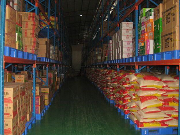 塑料托盤(pán)食品倉(cāng)庫(kù)應(yīng)用案例