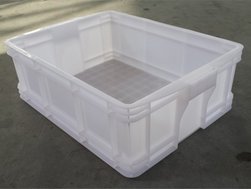 白色食品塑料周轉(zhuǎn)箱，衛(wèi)生干凈看得見