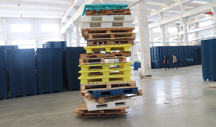 吹塑托盤廠家，帶您一篇文章讀懂各種托盤的優(yōu)劣