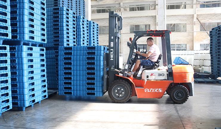 吹塑托盤的安全操作規(guī)范準(zhǔn)則，可一定要遵守！